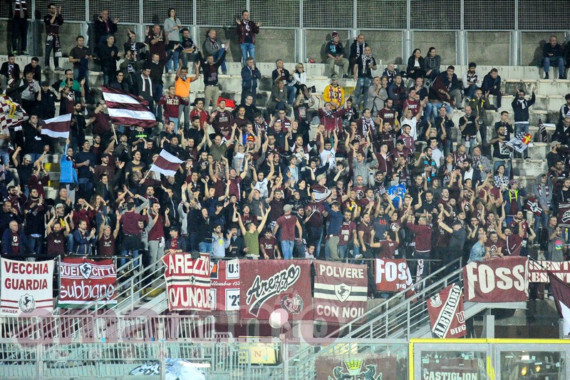 i tifosi dell'Arezzo all'Ardenza